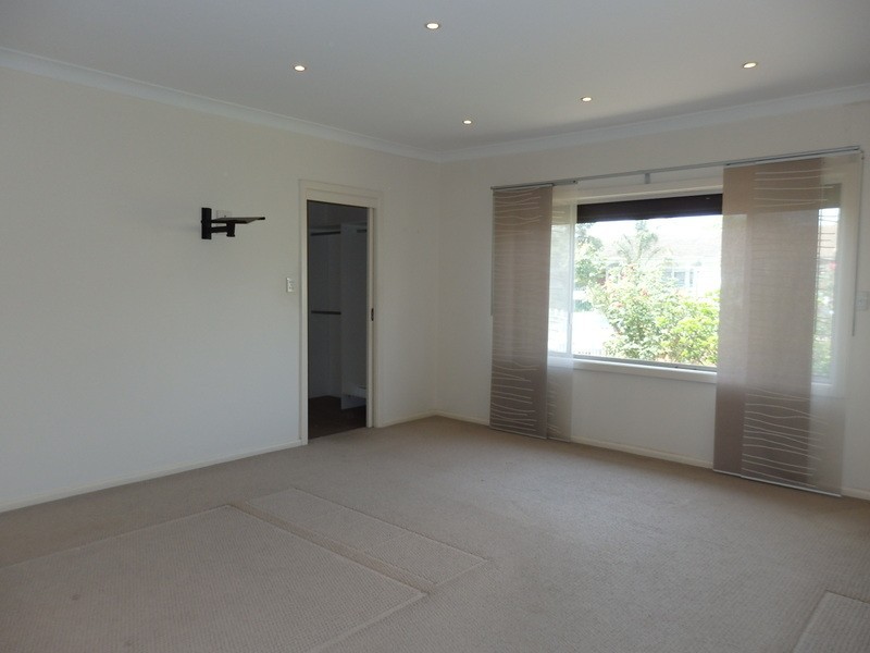 25 Demeyrick Avenue, Casula NSW 2170