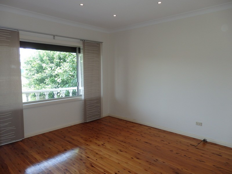 25 Demeyrick Avenue, Casula NSW 2170