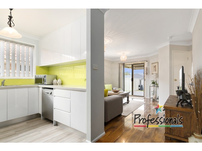 1/27 Narooma Drive, Prestons NSW 2170