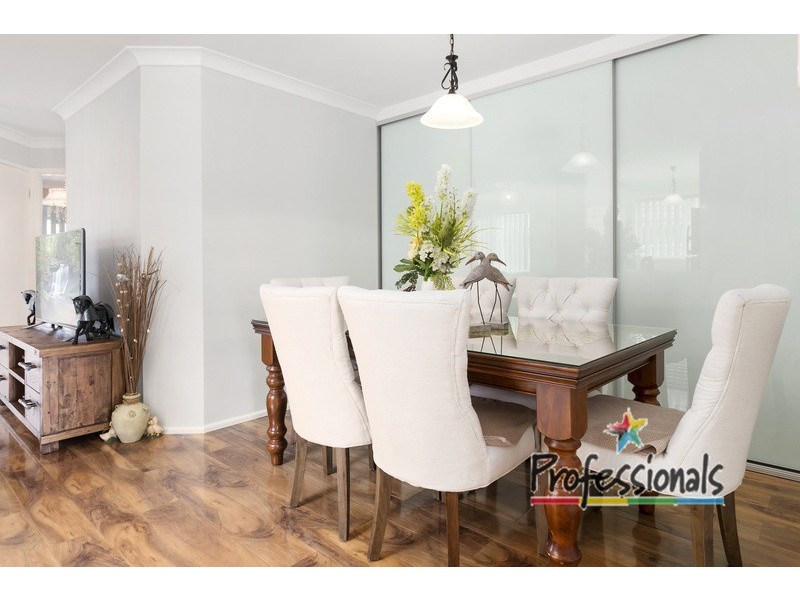 1/27 Narooma Drive, Prestons NSW 2170