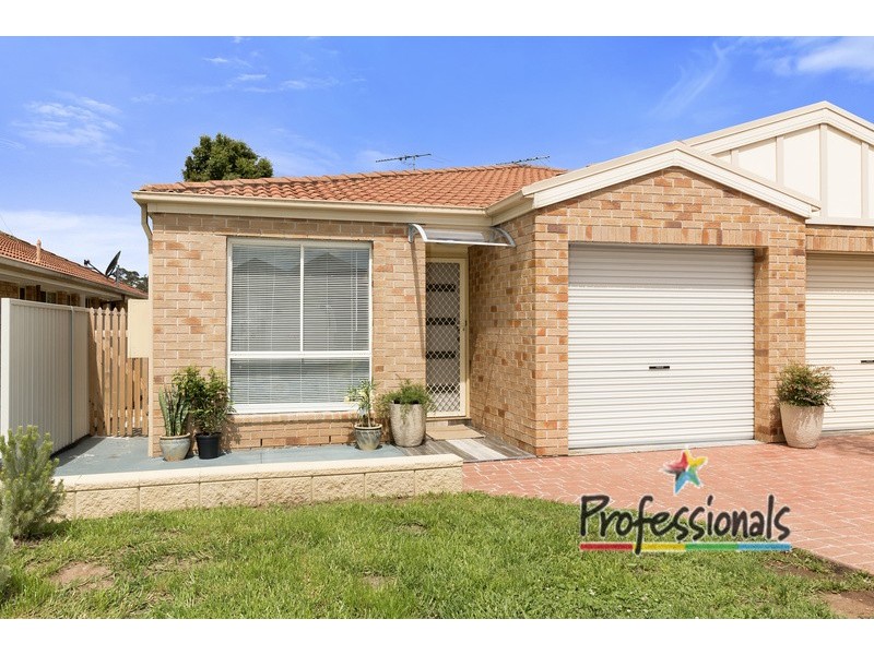 1/27 Narooma Drive, Prestons NSW 2170