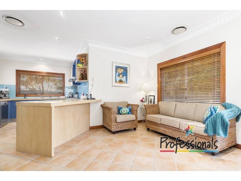 18 Aintree Close, Casula NSW 2170