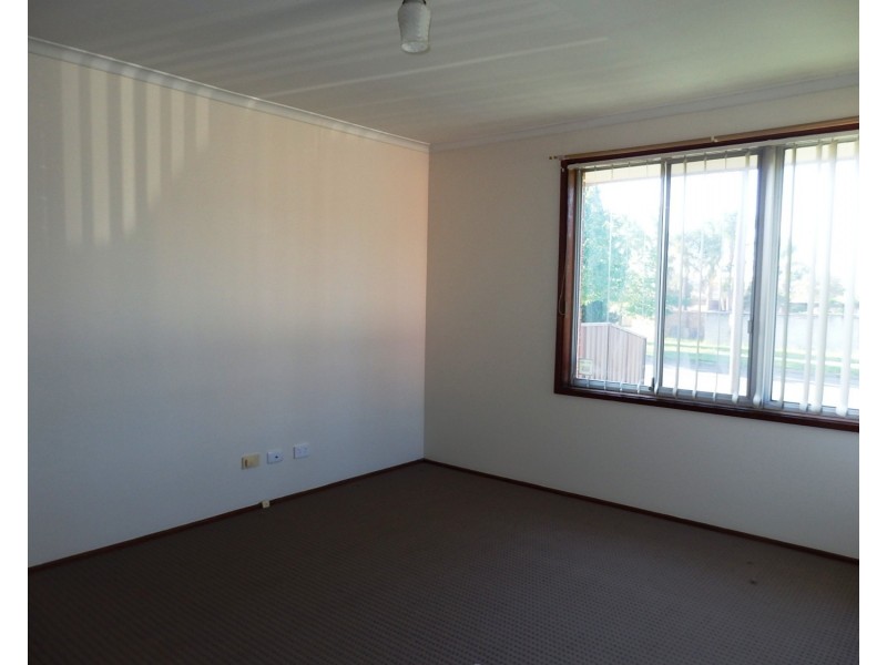 13 Acacia Avenue, Prestons NSW 2170