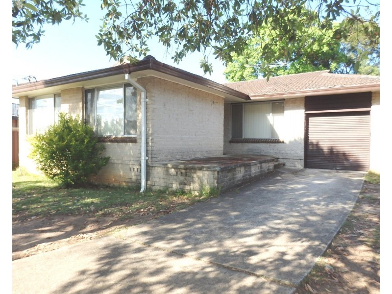 71 Clyde Avenue, Moorebank NSW 2170