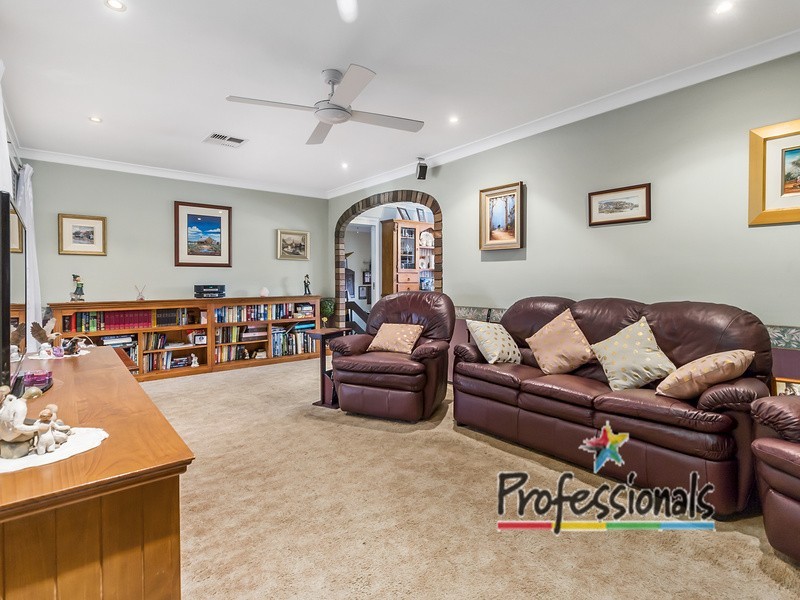32 Jacaranda Crescent, Casula NSW 2170