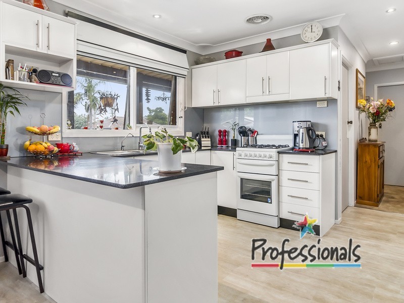 32 Jacaranda Crescent, Casula NSW 2170