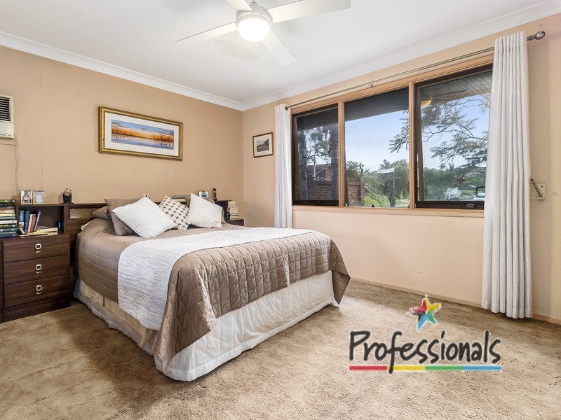 32 Jacaranda Crescent, Casula NSW 2170