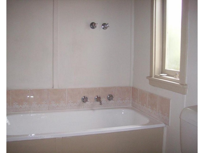 24  DeMeyrick Avenue, Casula NSW 2170