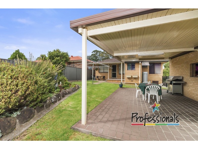 8 Grose Avenue, Lurnea NSW 2170