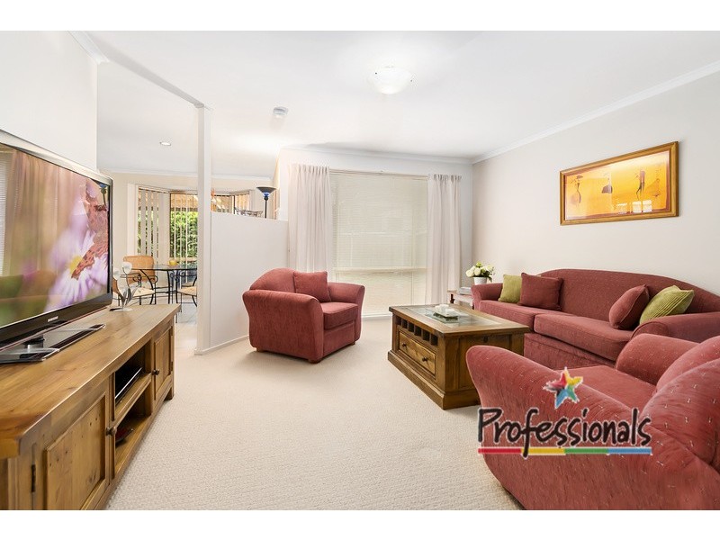 12 Slessor Road, Casula NSW 2170