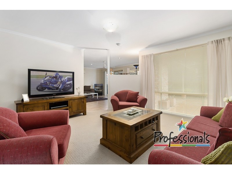 12 Slessor Road, Casula NSW 2170