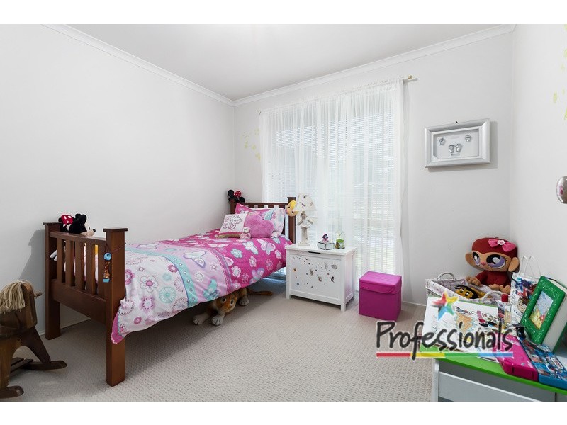 12 Slessor Road, Casula NSW 2170