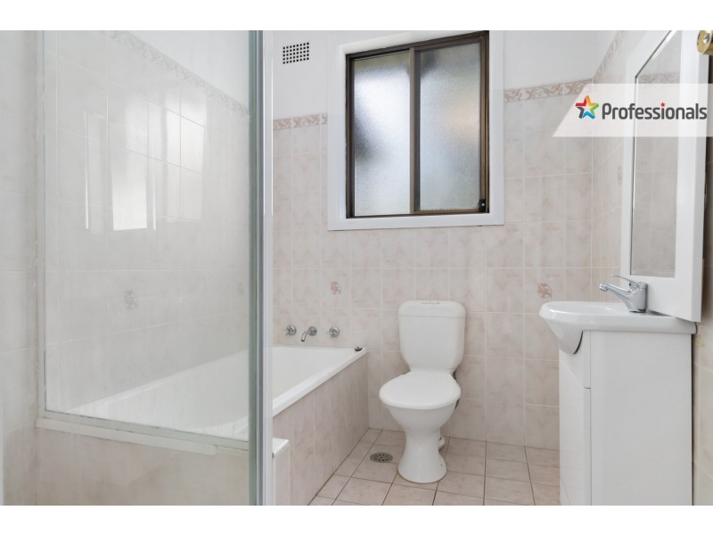 12 Edward Street, Lurnea NSW 2170