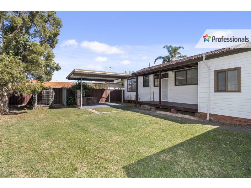 12 Edward Street, Lurnea NSW 2170