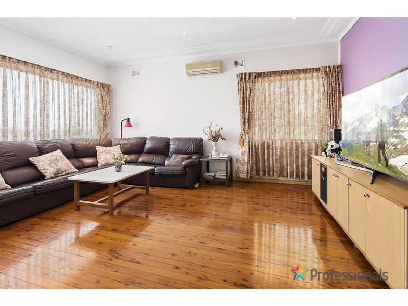 8 Toby’s Boulevard, Mount Pritchard NSW 2170