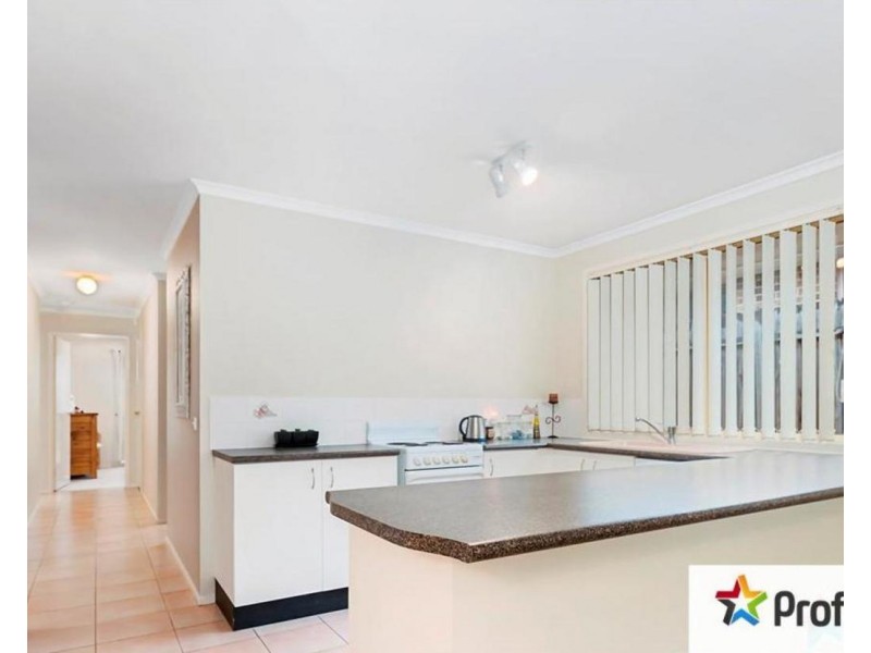 12 Slessor Road, Casula NSW 2170