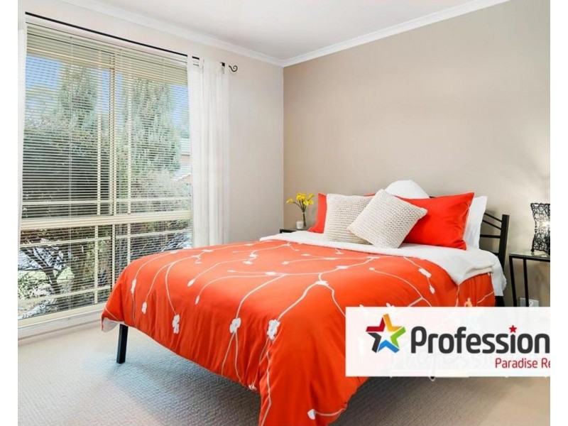 12 Slessor Road, Casula NSW 2170