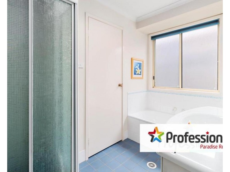 12 Slessor Road, Casula NSW 2170