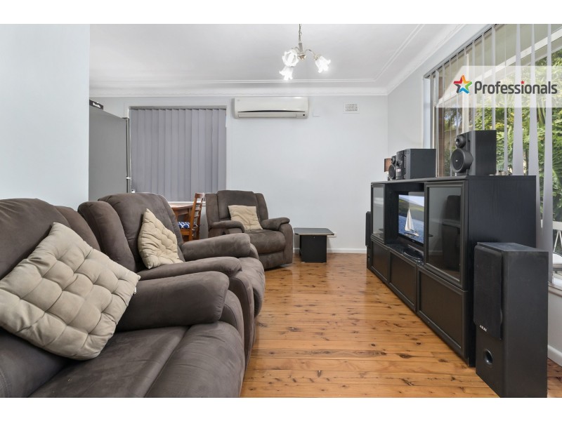 6 Dunmore Crescent, Casula NSW 2170