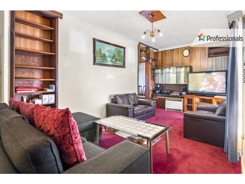 66 Fitzpatrick Crescent, Casula NSW 2170