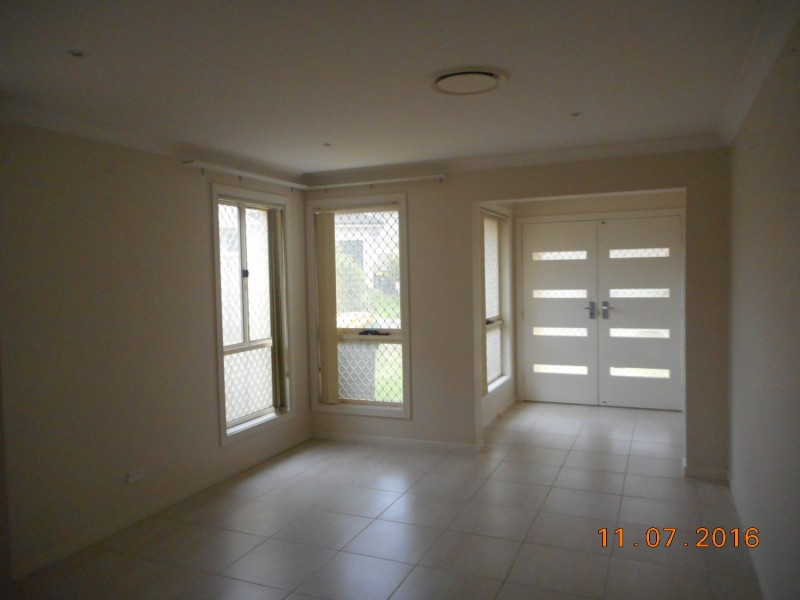 5 Figtree Place, Casula NSW 2170