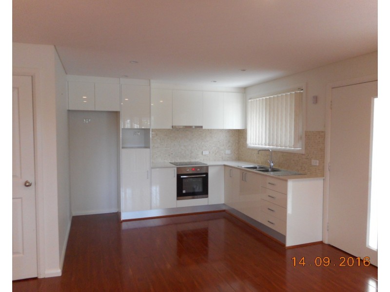 8A Lady Penhryn Close, Lurnea NSW 2170
