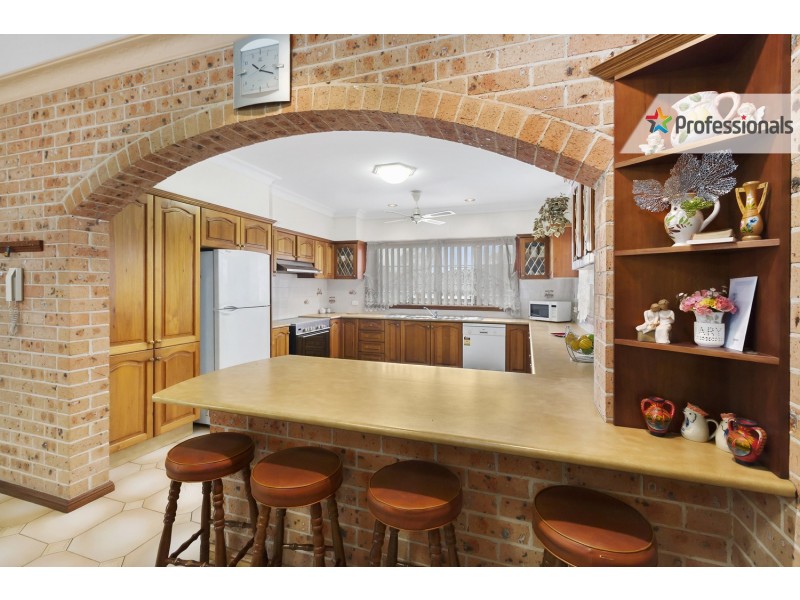 95 Ingham Drive, Casula NSW 2170