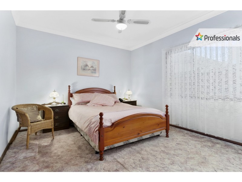 95 Ingham Drive, Casula NSW 2170