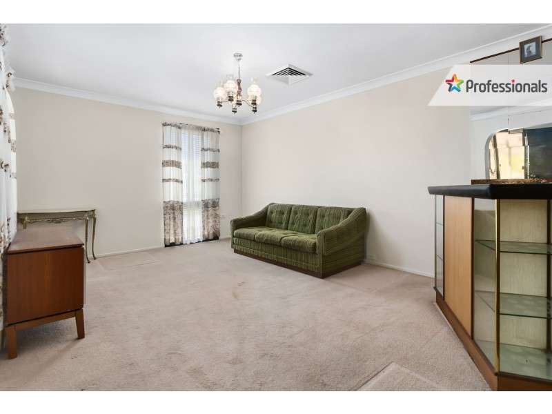 21 Tallowwood Avenue, Casula NSW 2170
