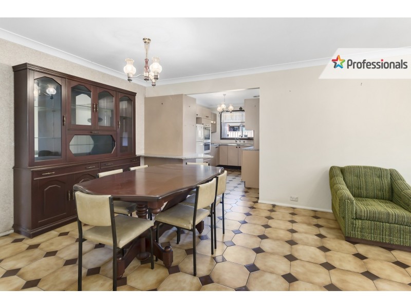 21 Tallowwood Avenue, Casula NSW 2170