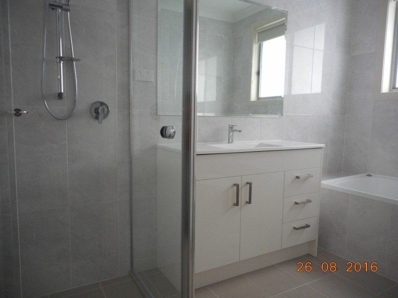 4/32 Northampton Road, Glenfield NSW 2167