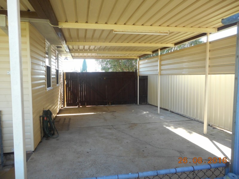 12 Fitzpatrick Crescent, Casula NSW 2170