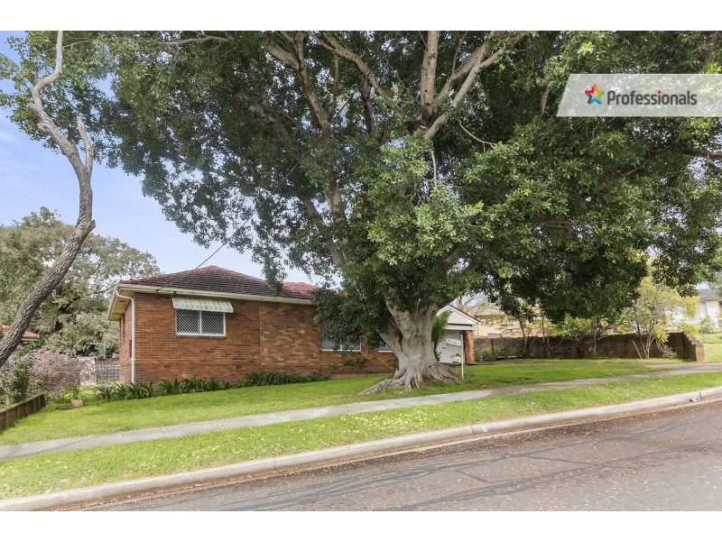 8 Kathleen Avenue, Lurnea NSW 2170