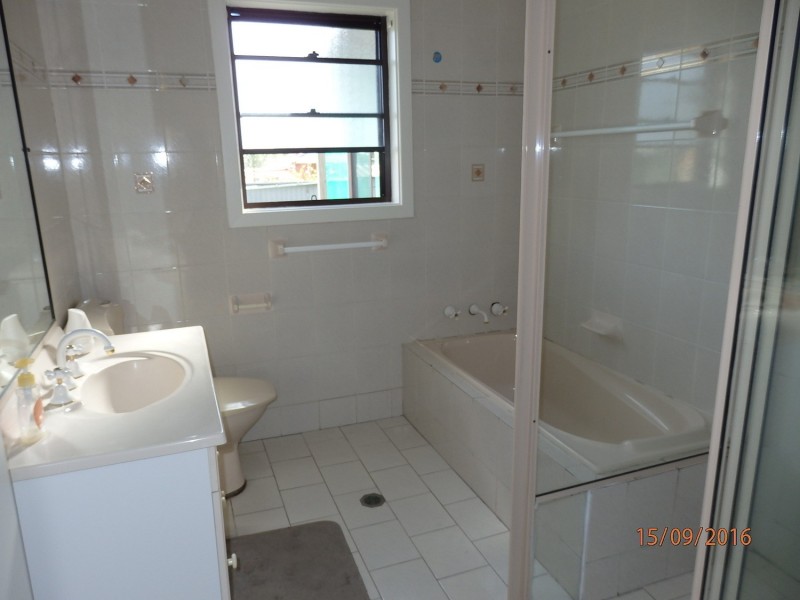 65 Gill Avenue, Liverpool NSW 2170