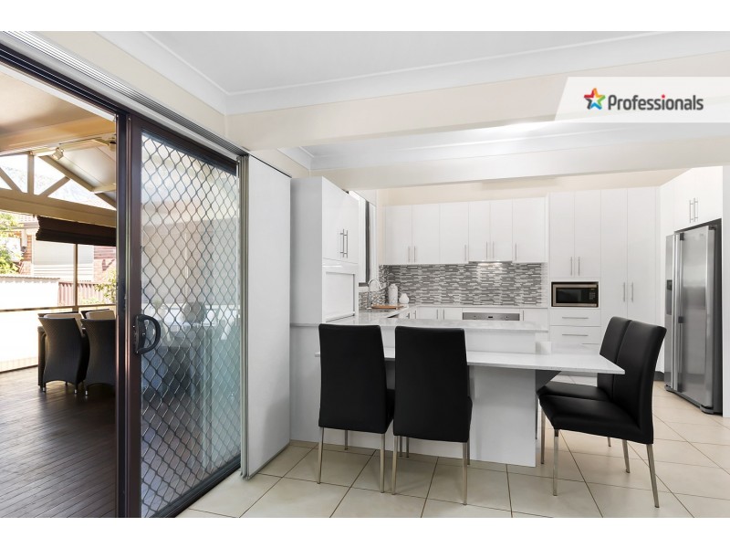 72 Jacaranda Crescent, Casula NSW 2170