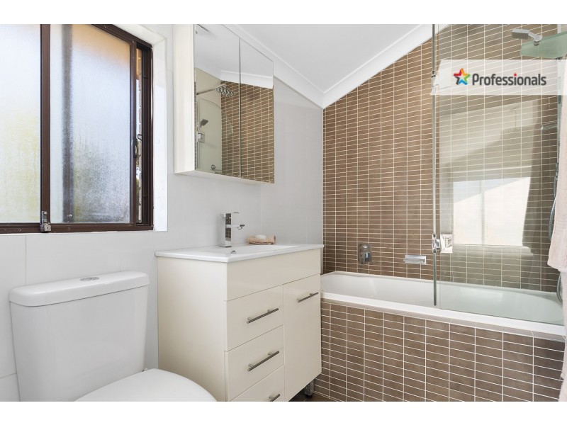 72 Jacaranda Crescent, Casula NSW 2170