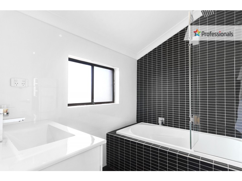 72 Jacaranda Crescent, Casula NSW 2170