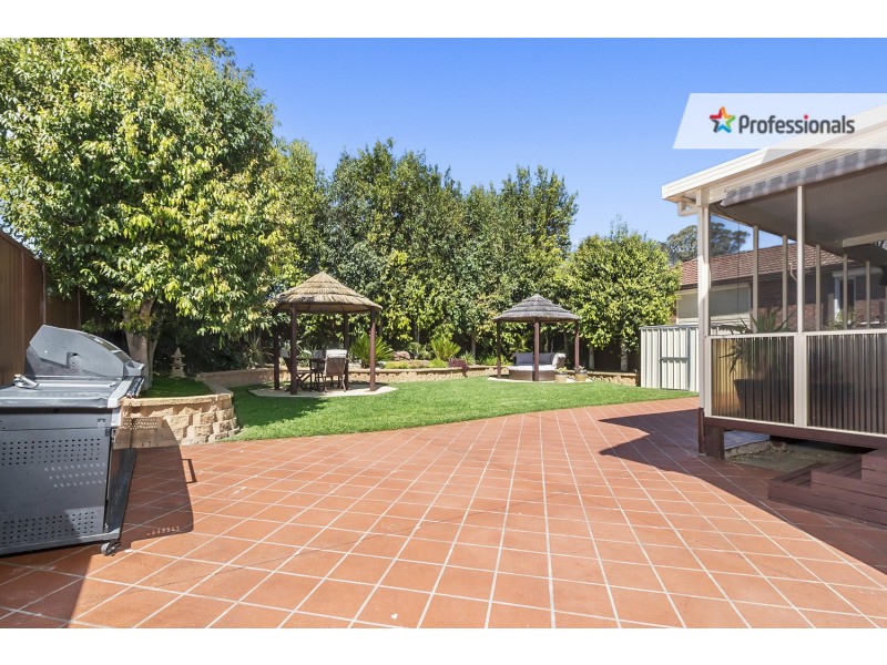 72 Jacaranda Crescent, Casula NSW 2170