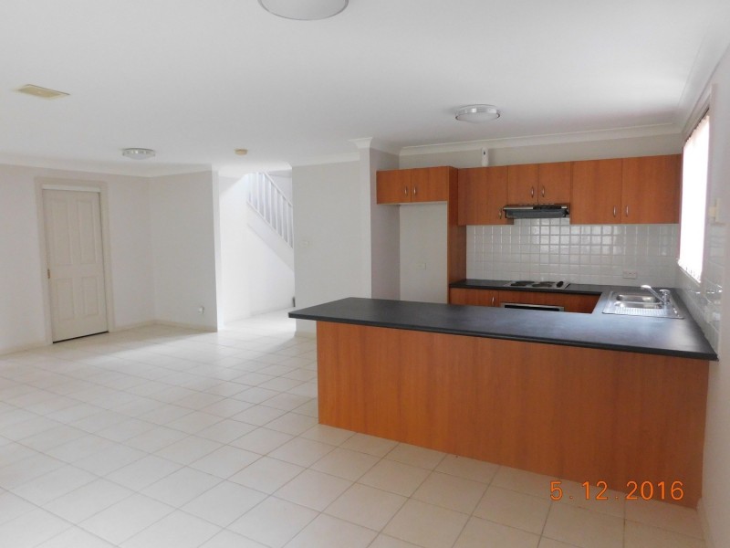 17 Kitson Way, Casula NSW 2170