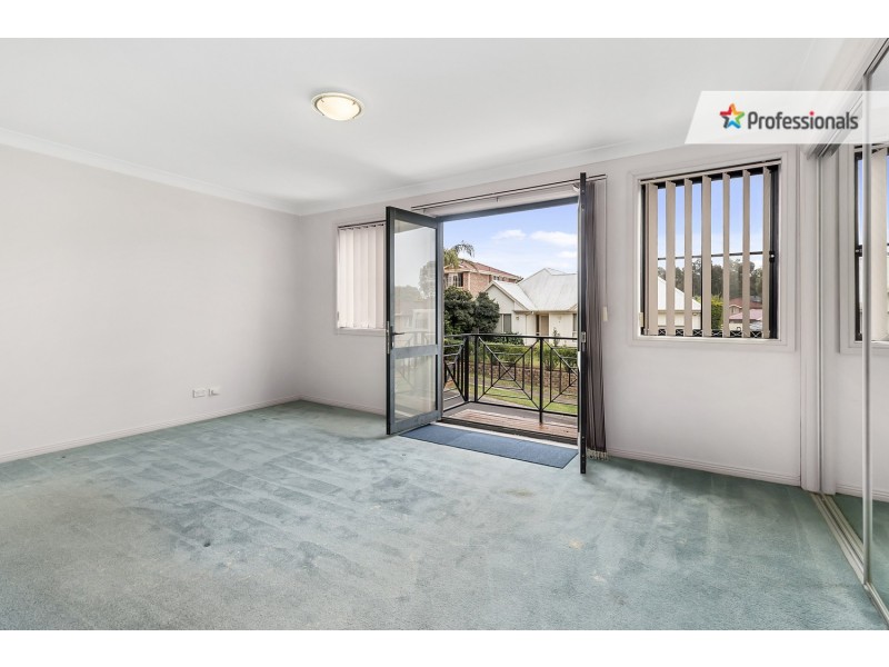 17 Kitson Way, Casula NSW 2170