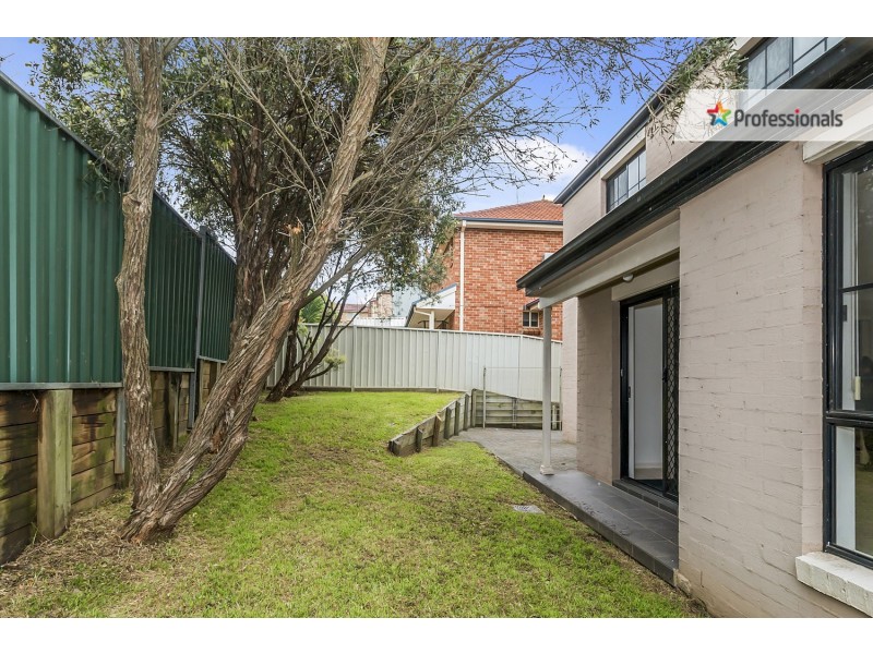 17 Kitson Way, Casula NSW 2170