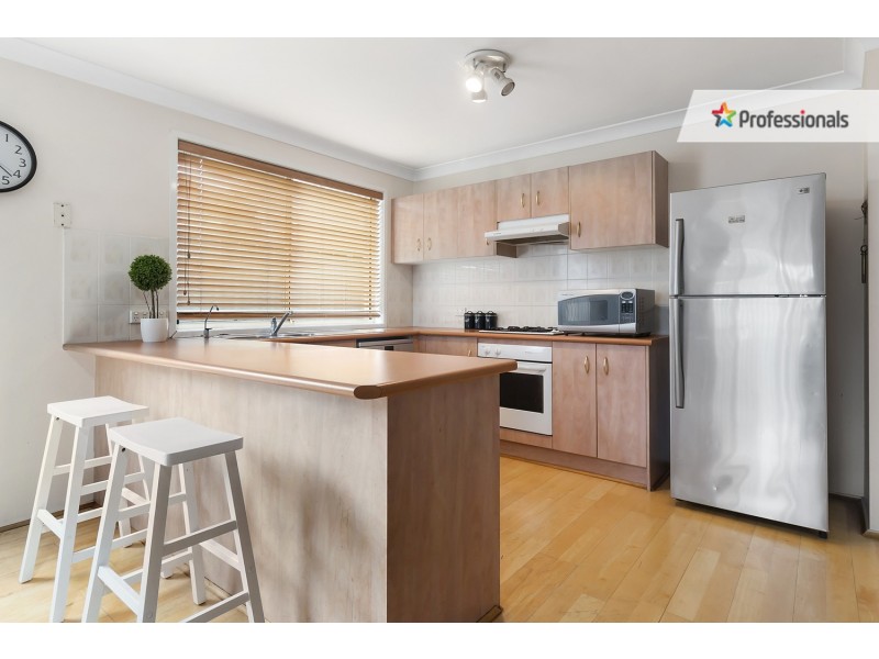 13 Erin Place, Casula NSW 2170