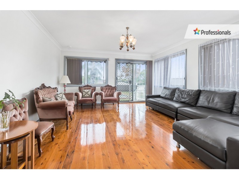 9 Gibson Avenue, Casula NSW 2170