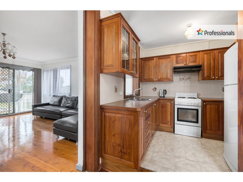 9 Gibson Avenue, Casula NSW 2170