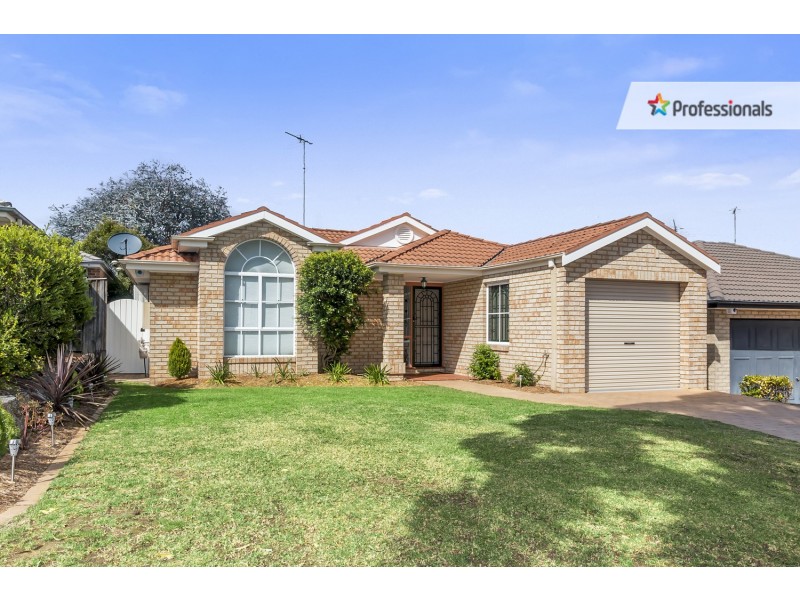 80 Pine Road, Casula NSW 2170