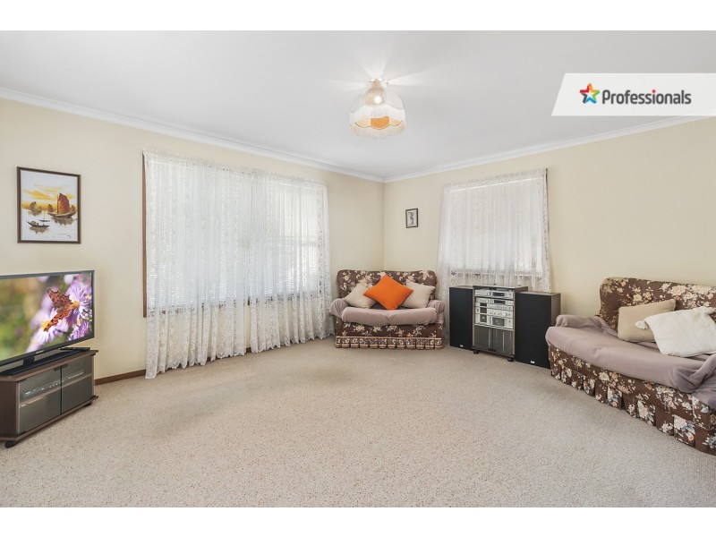 1 Kathleen Avenue, Lurnea NSW 2170
