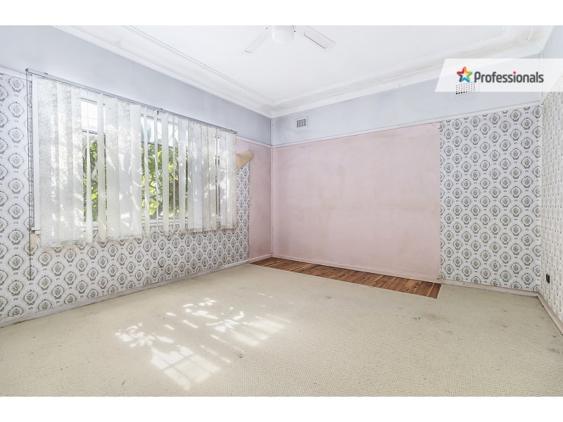 48 Fitzpatrick Crescent, Casula NSW 2170