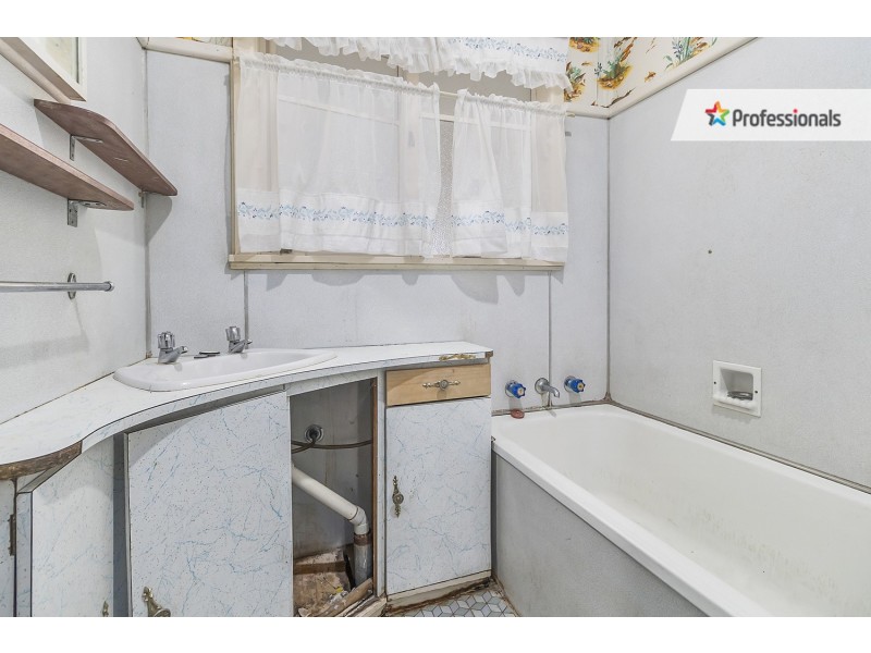 48 Fitzpatrick Crescent, Casula NSW 2170