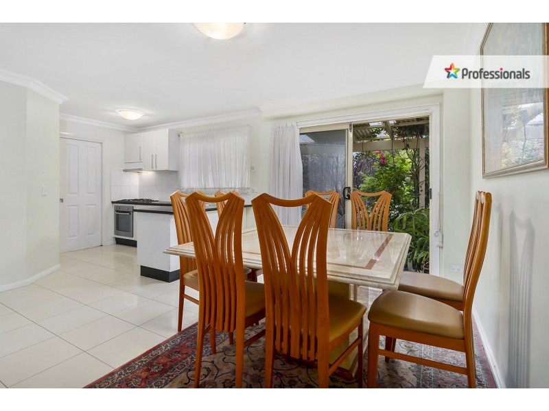 4/92 Kendall Drive, Casula NSW 2170