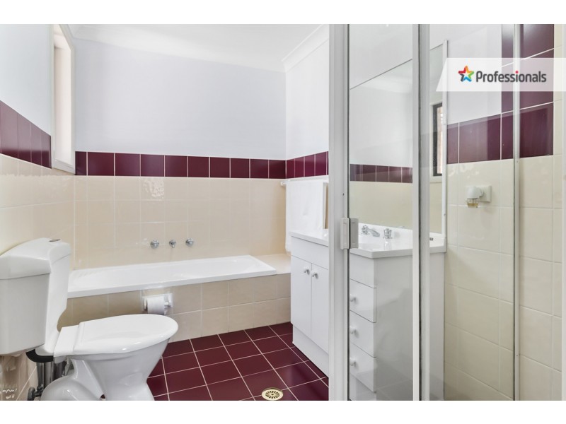 18C Kitson Way, Casula NSW 2170